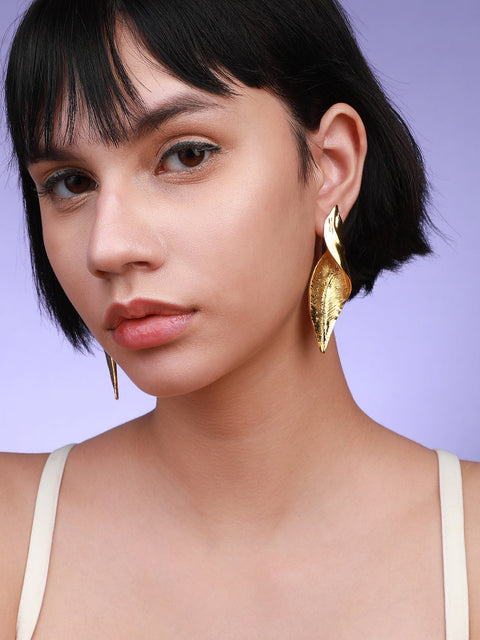 Fancy Flourish Set Of 2 Gold-Plated Contemporary Drop Earrings