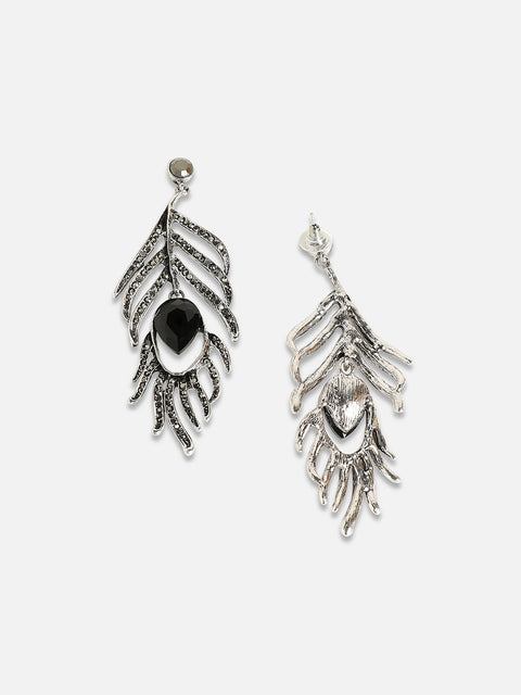 Contemporary Studs Earrings