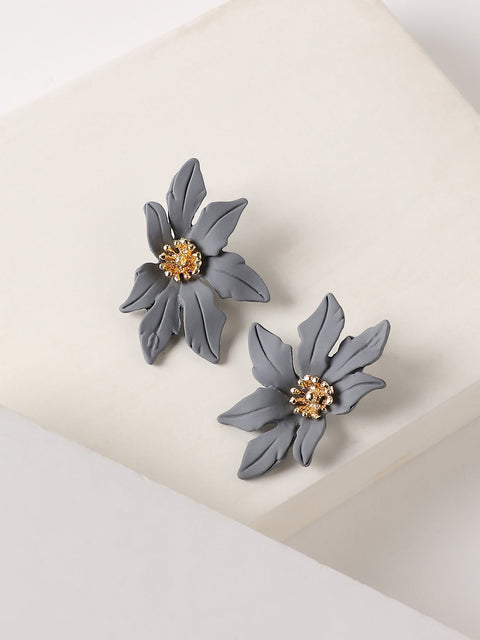 Contemporary Studs Earrings