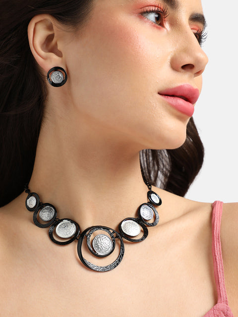 Dented Circular Necklace Earrings