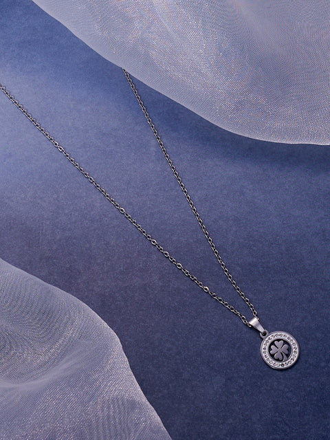 The Clover Pendant Necklace - Metallic Silver-SOHINC8846