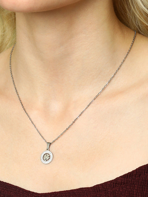 The Clover Pendant Necklace - Metallic Silver-SOHINC8846
