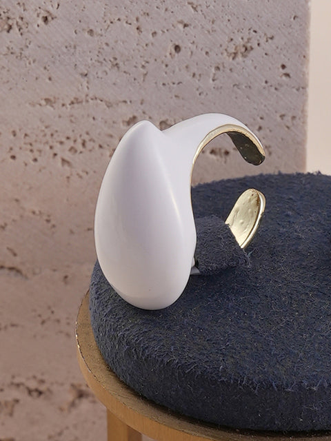 The Teardrop Finger Ring - Daisy White-SOHIRG6104