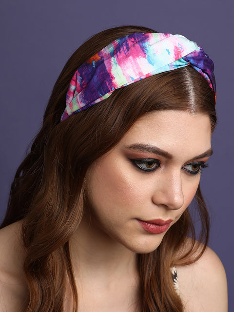 Effortless Elegance: Embracing the Fabric Hairband Trend
