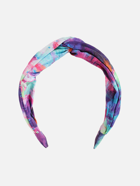 Effortless Elegance: Embracing the Fabric Hairband Trend
