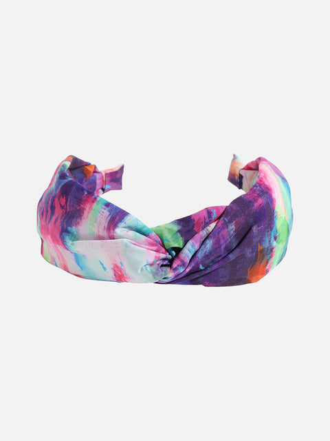 Effortless Elegance: Embracing the Fabric Hairband Trend