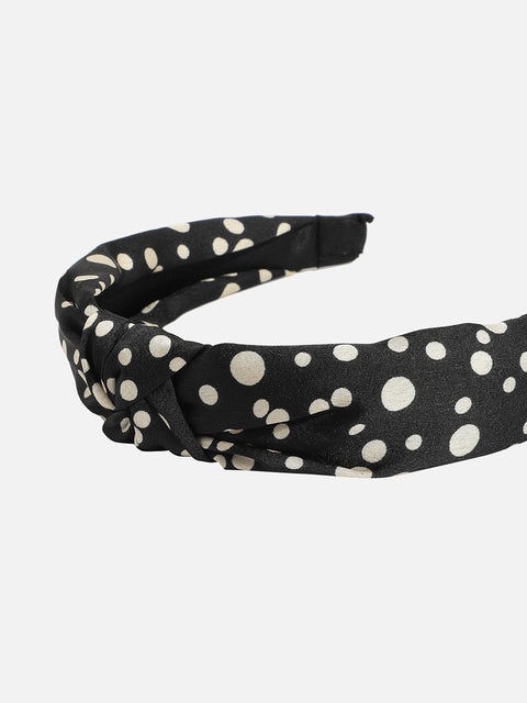 Glittering Accessory: The Embellished Hairband of Glamour