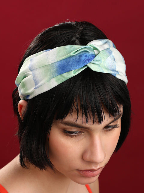 Effortless Elegance: Enhancing Your Look with a Fabric Hairband