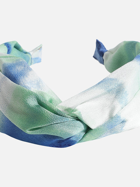 Effortless Elegance: Enhancing Your Look with a Fabric Hairband