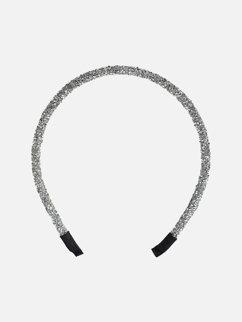 Crowning Glory: The Embellished Hairband Exquisite