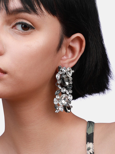 Effortless Charm Glamorous Drops