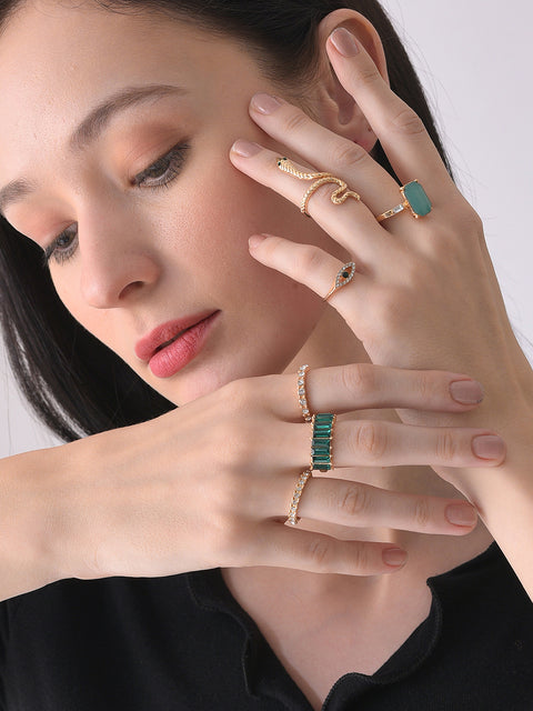 MULTILAYERED NECKLACE WITH DESIGNER RING & EARRING