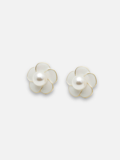 GOLD PLATED CASUAL PEARLS STUD FOR WOMEN