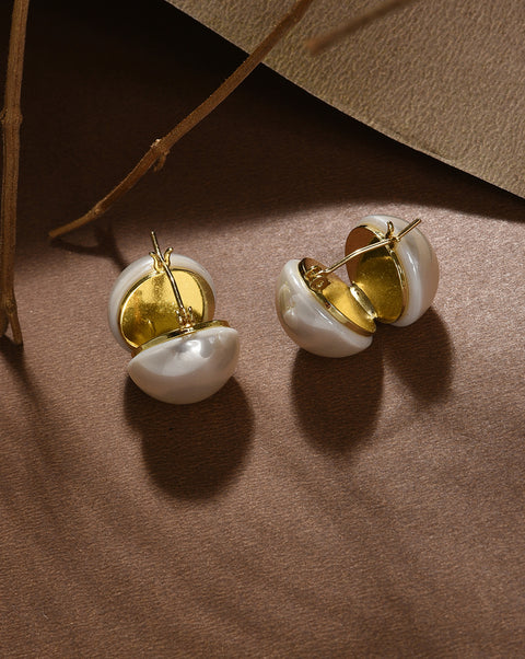 Gold Plated Pearl Stud