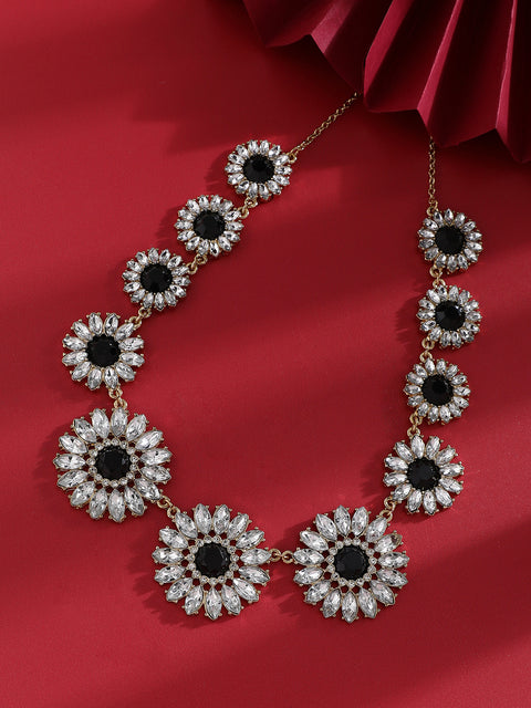 Fleur Collarbone Neckace